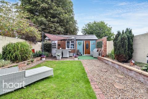 undefined, Kingsley Street, March