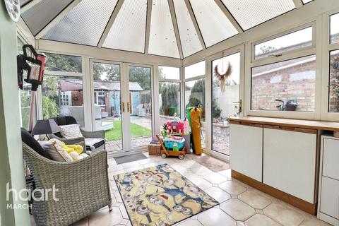 undefined, Kingsley Street, March