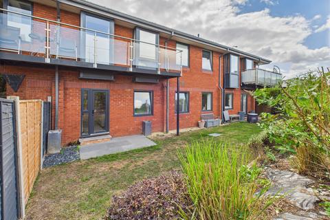 1 bedroom flat for sale, Milton House, Thame, Oxfordshire,