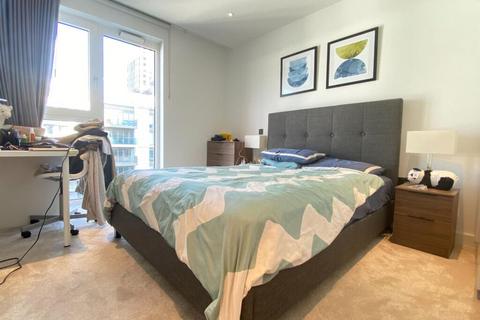 2 bedroom apartment for sale, Lincoln Apartments, London W12