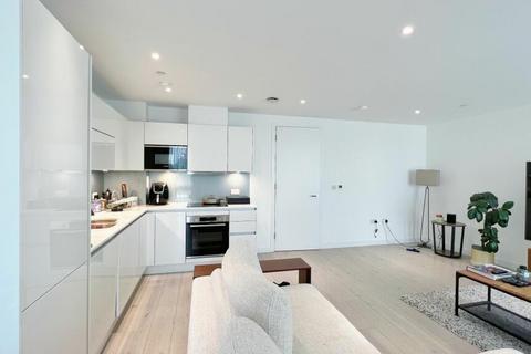 2 bedroom apartment for sale, Carriage House, London N4