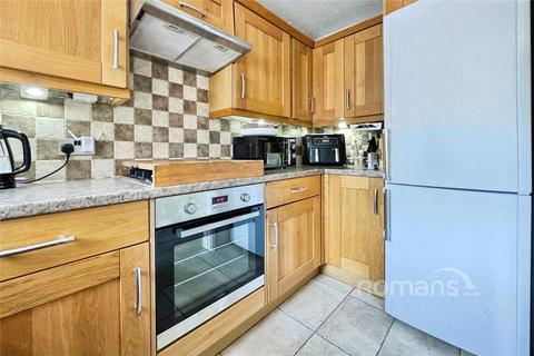 2 bedroom end of terrace house for sale, Isis Way, Sandhurst, Berkshire