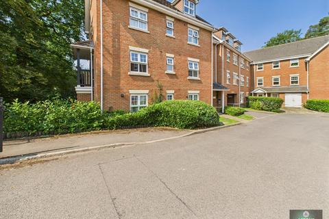2 bedroom flat for sale, Worth Park Avenue, Crawley RH10