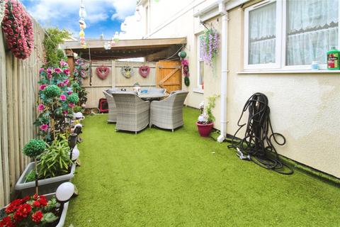 3 bedroom end of terrace house for sale, Avenue Road, Devon TQ2