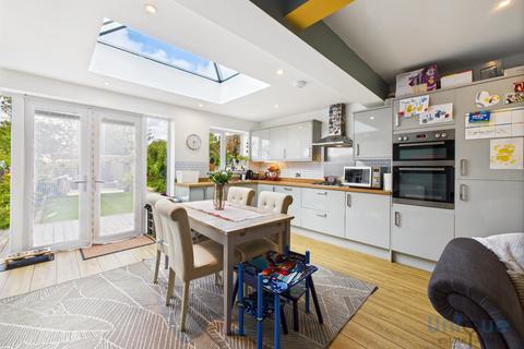 4 bedroom semi-detached house for sale, Raybourne Avenue,  Poulton-le-Fylde, FY6