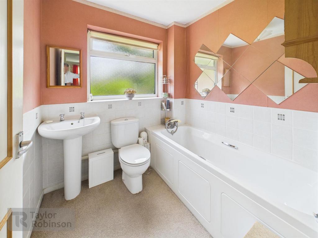 CAM02600 G0-PR0536-STILL001.jpg