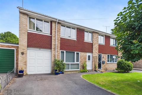 Heathfield, Pound Hill, Crawley