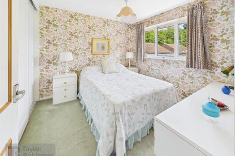 undefined, Heathfield, Pound Hill, Crawley