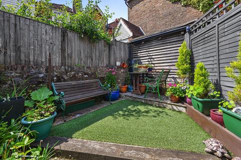1 bedroom end of terrace house for sale, Station Road, Crowborough, TN6