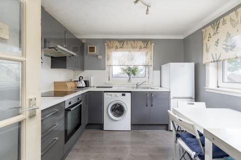 14/2 Robert Burns Drive, Edinburgh, EH16 6BL
