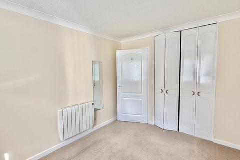 1 bedroom ground floor flat for sale, Brinton Lane, Hythe, SO45