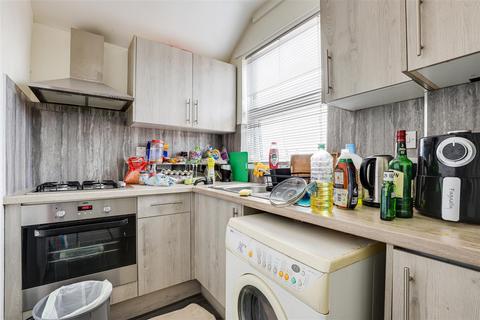 undefined, Exeter Road, Forest Fields NG7