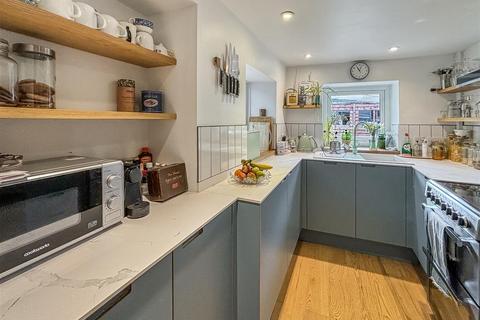 3 bedroom semi-detached house for sale, Flushing