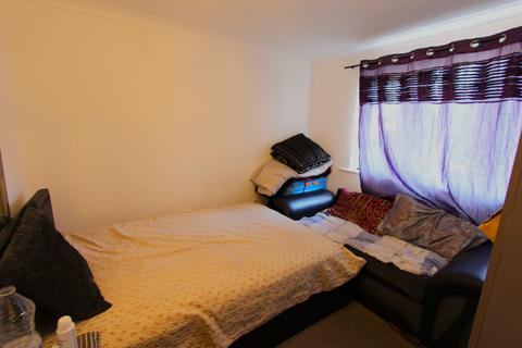 undefined, Porter Close, Grays, RM20