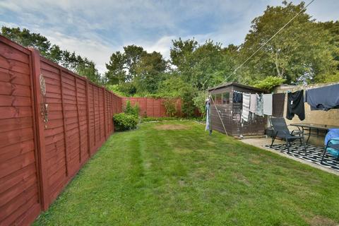 2 bedroom ground floor flat for sale, Wickham Avenue, Bexhill-on-Sea, TN39