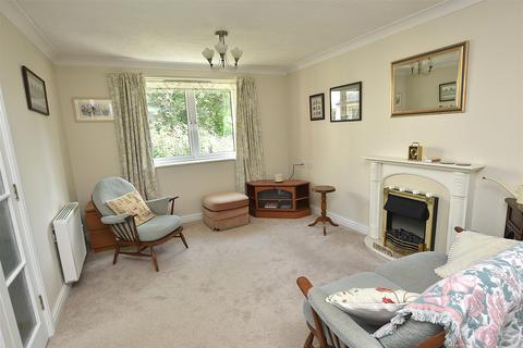 2 bedroom retirement property for sale, Mowbray Court, EXETER EX2