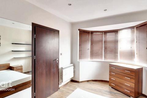 5 bedroom detached bungalow for sale, North Street, Stanground
