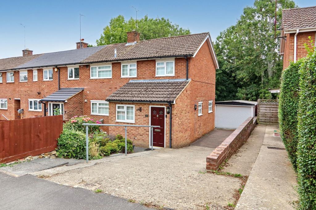 mascord-road-banbury-3-bed-semi-detached-house-299-950