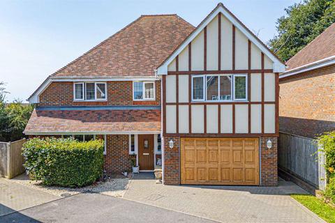 4 bedroom detached house for sale, Campkin Gardens, St. Leonards-On-Sea