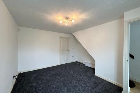 2 bedroom semi-detached house to rent, Jewsbury Way, Braunstone, LE3