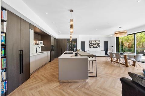 5 bedroom detached house for sale, Deacons Hill Road, Borehamwood