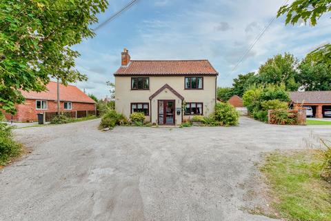 3 bedroom detached house for sale, South Green, Dereham