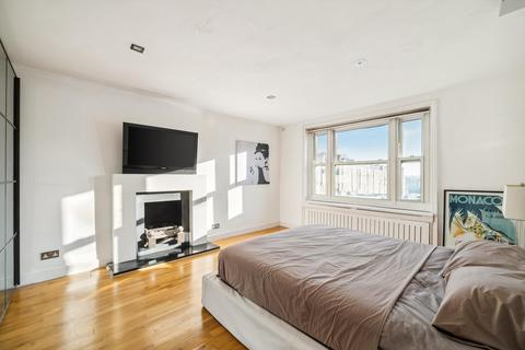 3 bedroom flat to rent, Ennismore Gardens, London, SW7