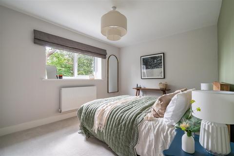 undefined, Roselyon Gardens, Par PL24