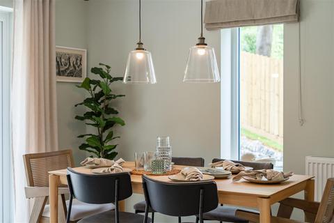 undefined, Roselyon Gardens, Par PL24