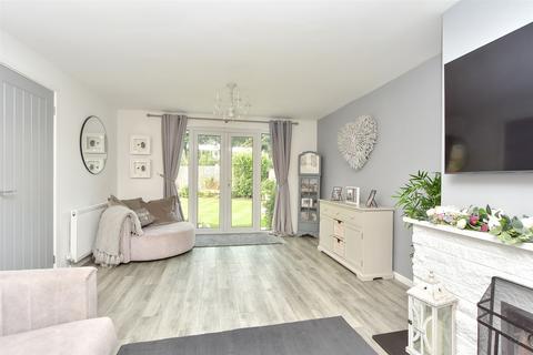 4 bedroom detached house for sale, Hurstwood Road, Bredhurst, Gillingham, Kent