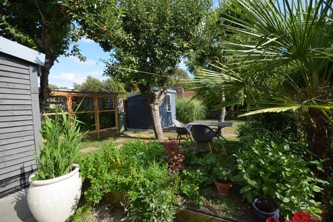 9 Brookside, Milborne Port, Sherborne, DT9 5RB