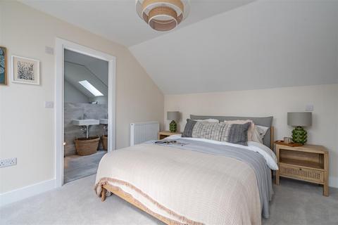 undefined, Roselyon Gardens, Par PL24