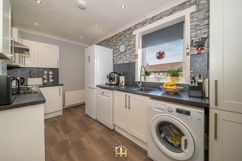 22 Balbeggie Terrace, Dundee, DD4 8RL