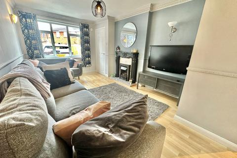 4 bedroom semi-detached house for sale, Sefton Grove, Tipton DY4