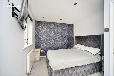 14 Cotswold Way, Worcester Park, KT4 8LL