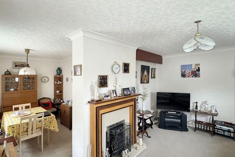 2 bedroom detached bungalow for sale, Mosedale Grove, Beechwood, Runcorn