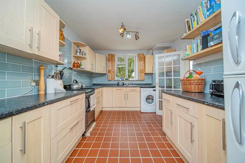 65 Berryfield Park, Melksham, SN12 6EE