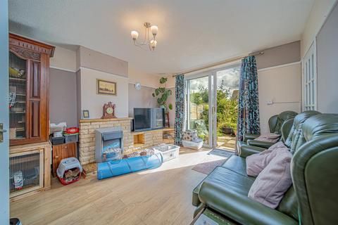 65 Berryfield Park, Melksham, SN12 6EE