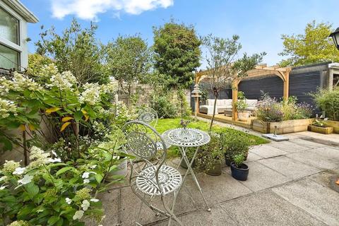 34 Canberra Road, Bramhall, Stockport, SK7 1LG