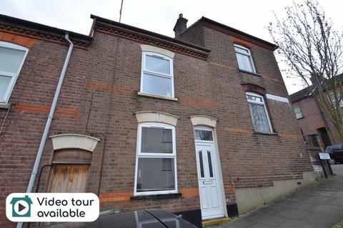 2 bedroom terraced house to rent, Cambridge Street, Luton, Bedfordshire, LU1 3QT
