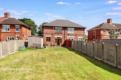 3 bedroom semi-detached house for sale, Bridge Road, Stoke-On-Trent
