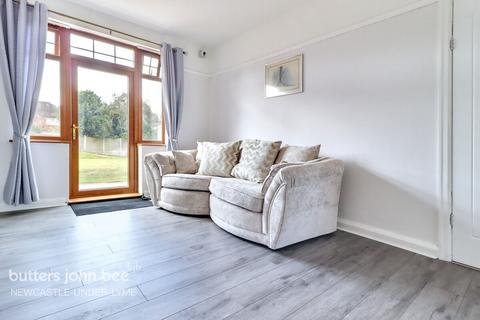 3 bedroom semi-detached house for sale, Bridge Road, Stoke-On-Trent