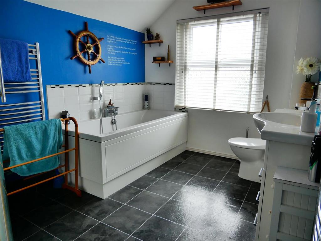 Four Piece Family Bathroom