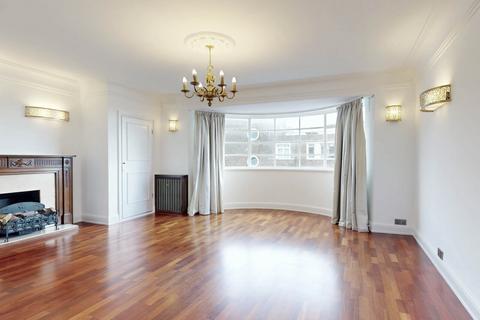 3 bedroom apartment to rent, North Gate, Prince Albert Road, St John's Wood, London, NW8