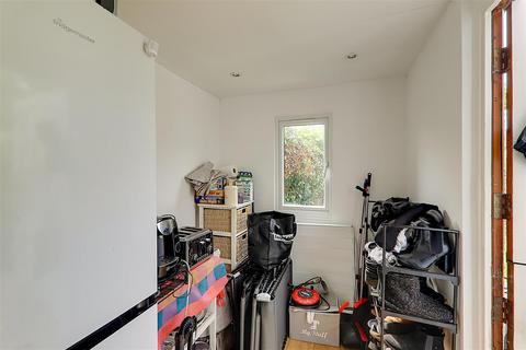 31 Pound Lane, Upper Beeding, Steyning, BN44 3JB