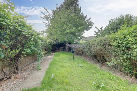 31 Pound Lane, Upper Beeding, Steyning, BN44 3JB