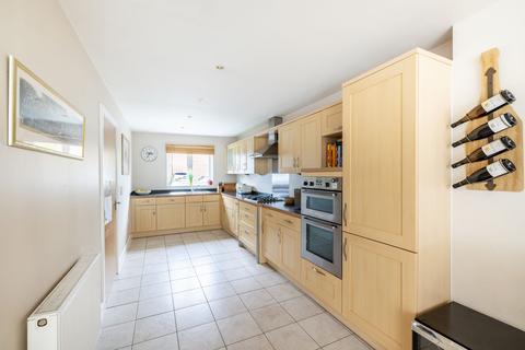 undefined, Halton Road, Kenley, CR8