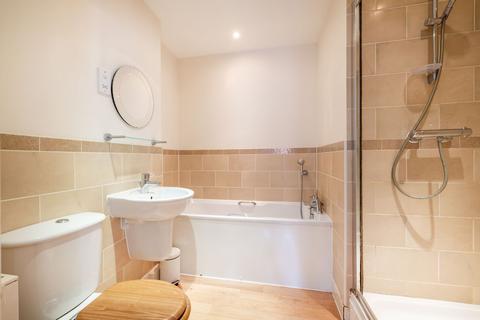 11 Halton Road, Kenley, CR8 5GN