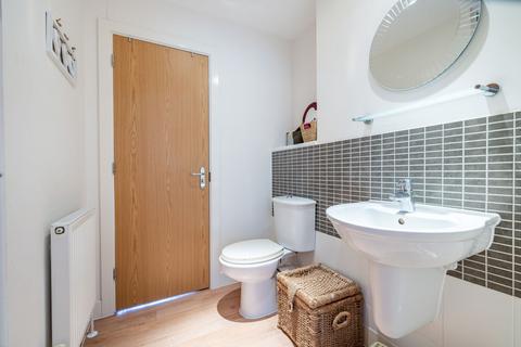 11 Halton Road, Kenley, CR8 5GN