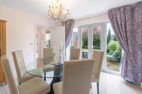 5 bedroom detached house for sale, Holland Walk, Longstanton, CB24